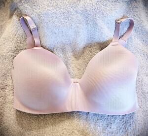 Soma Vanishing Back Wireless Bra 36D Lavender